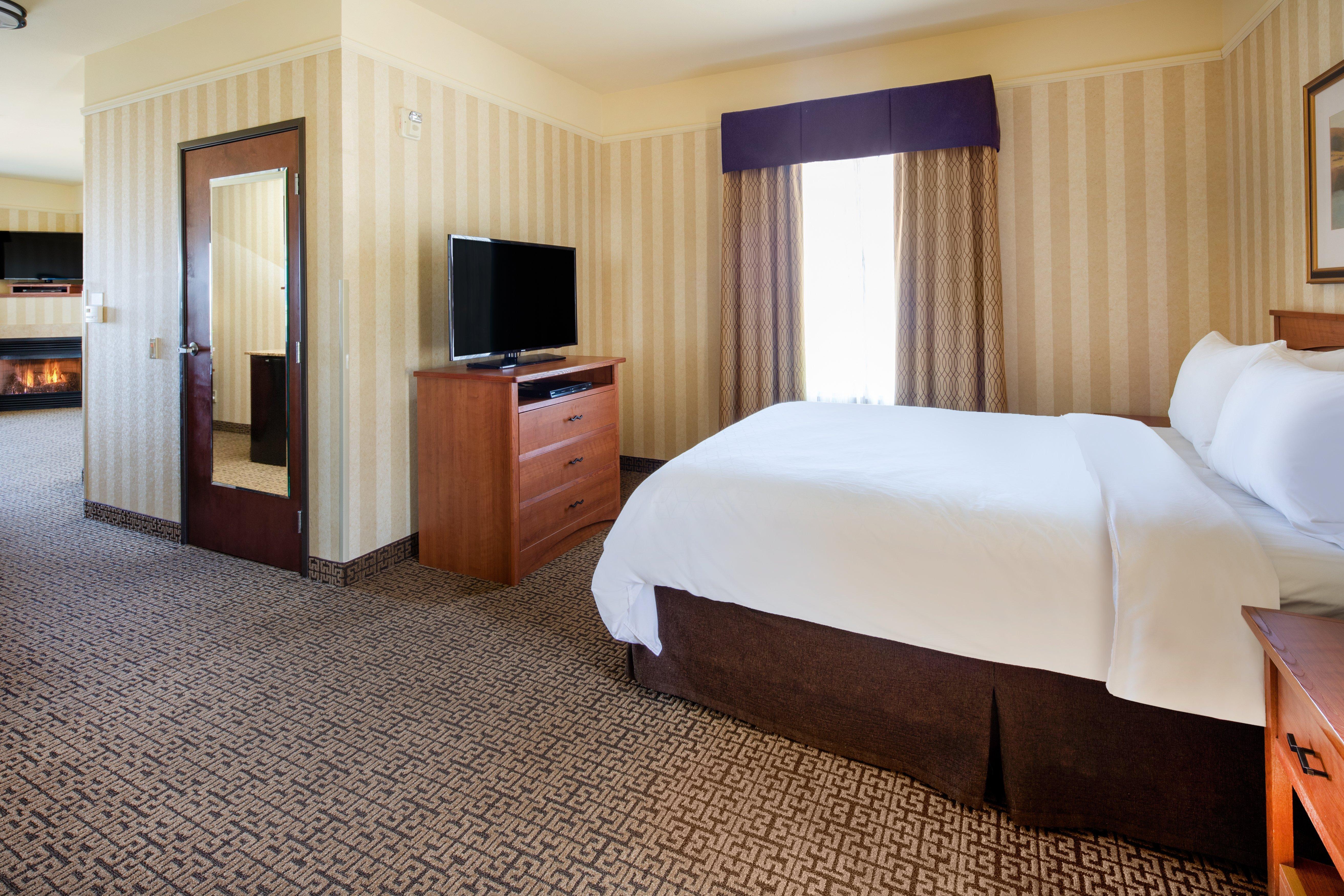 Holiday Inn Express Hotel & Suites Astoria By Ihg Exterior photo